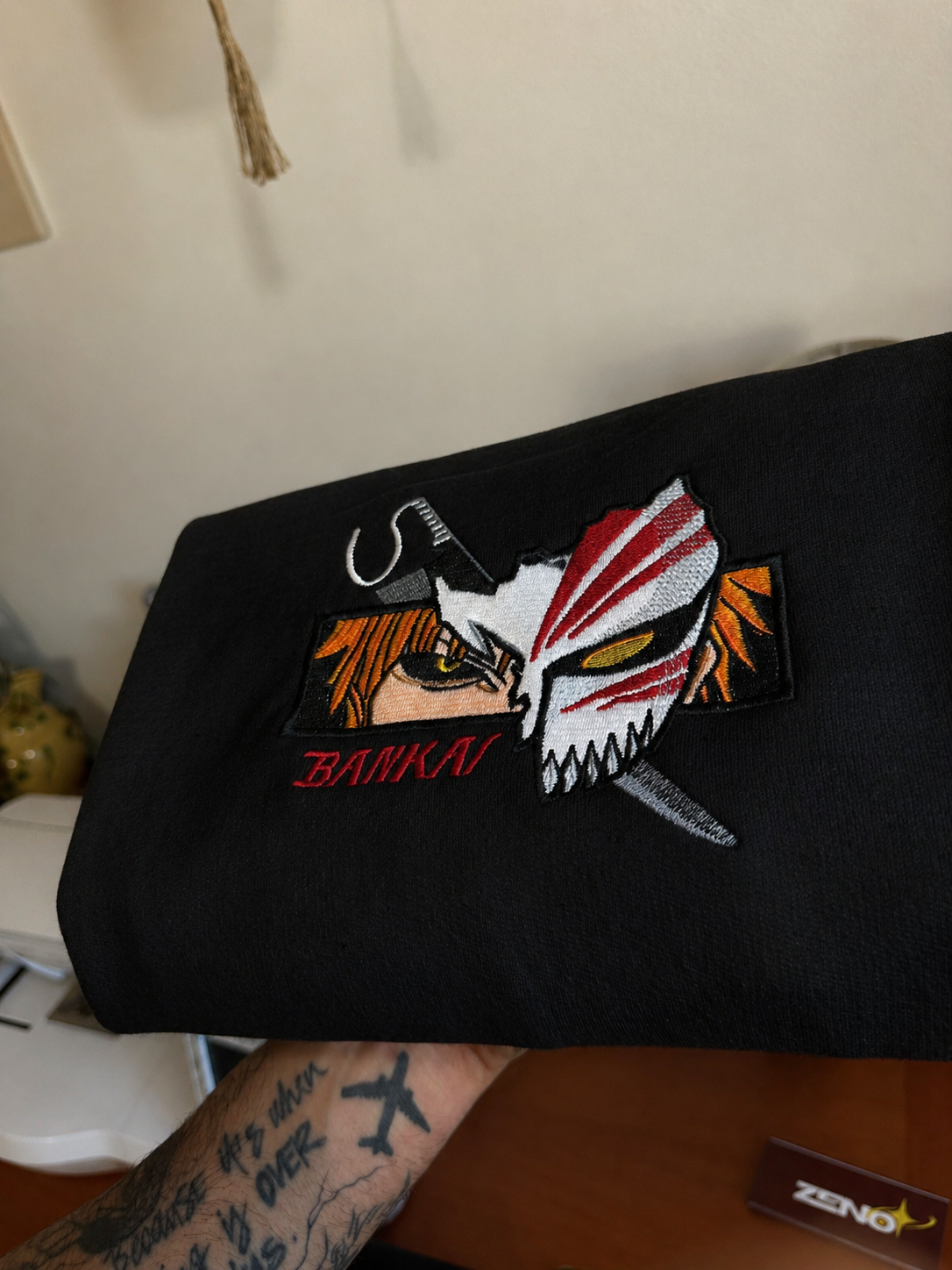 Felpa Premium con ricamo  "Ichigo"