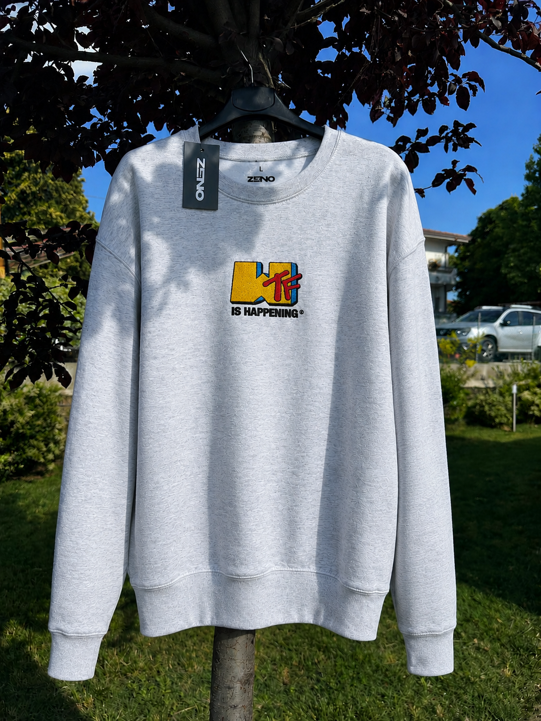Felpa premium con ricamo "WTF"