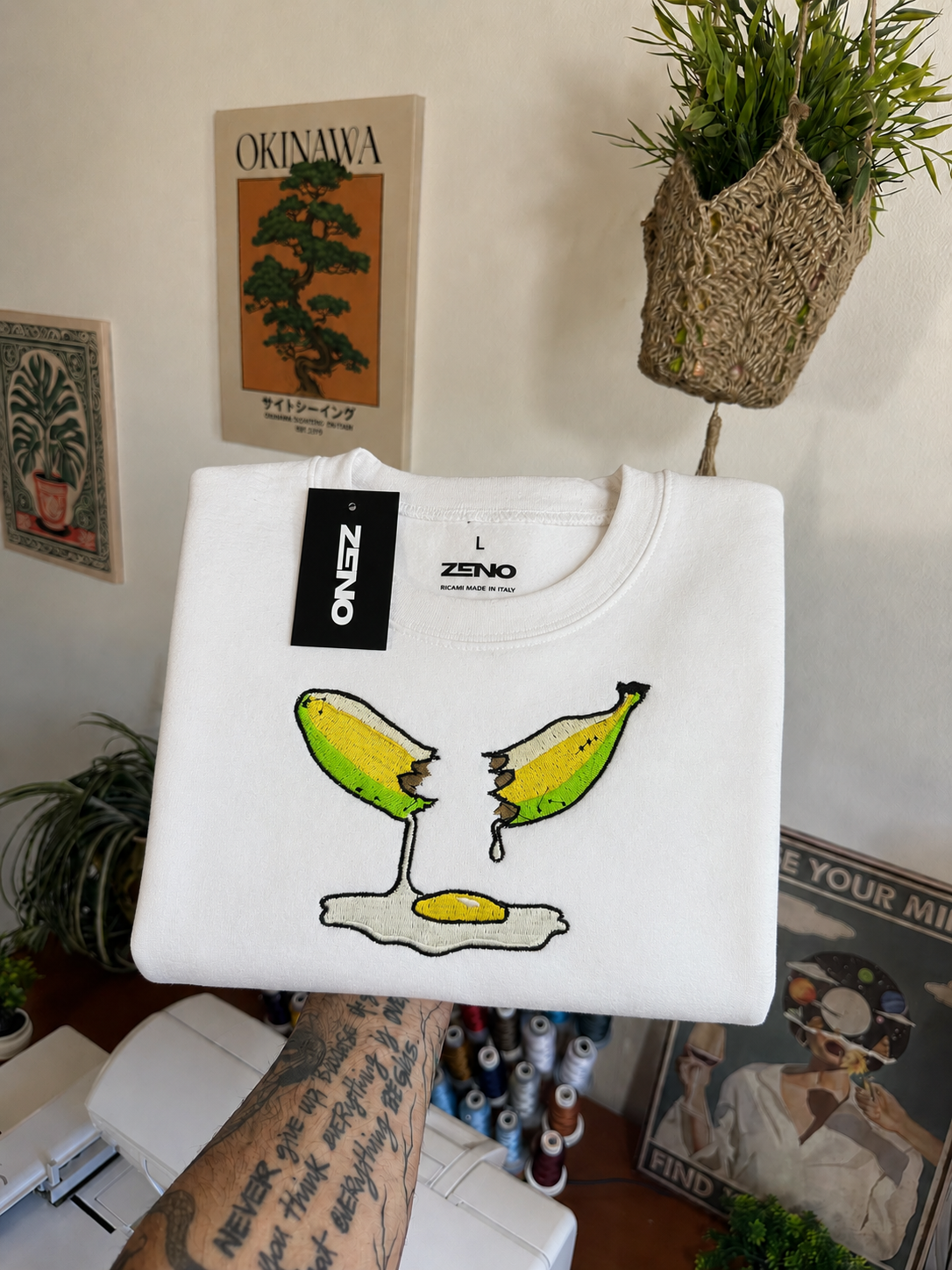 Felpa premium con ricamo "Banana & Uovo"