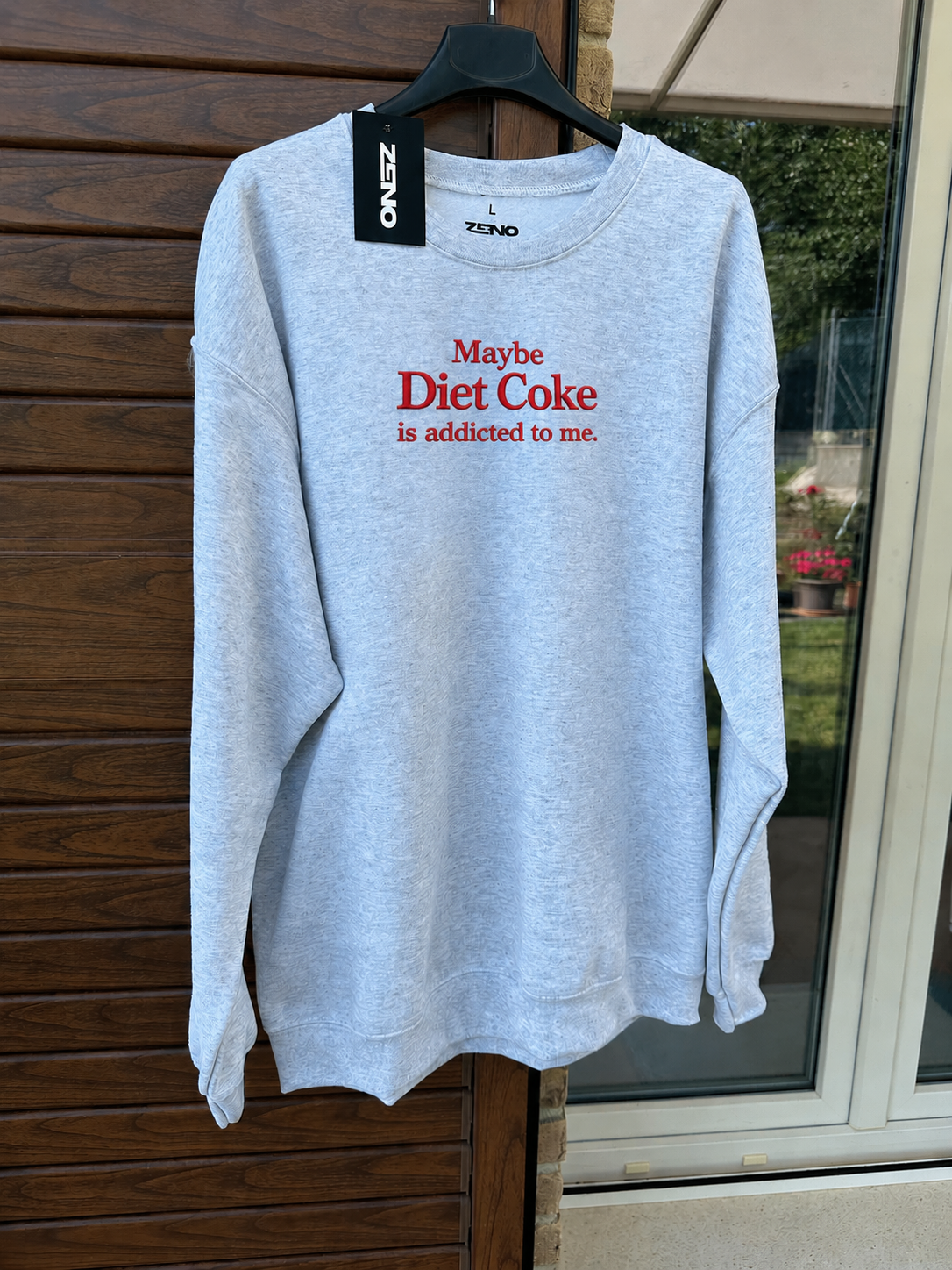 Felpa premium con ricamo "diet coke"
