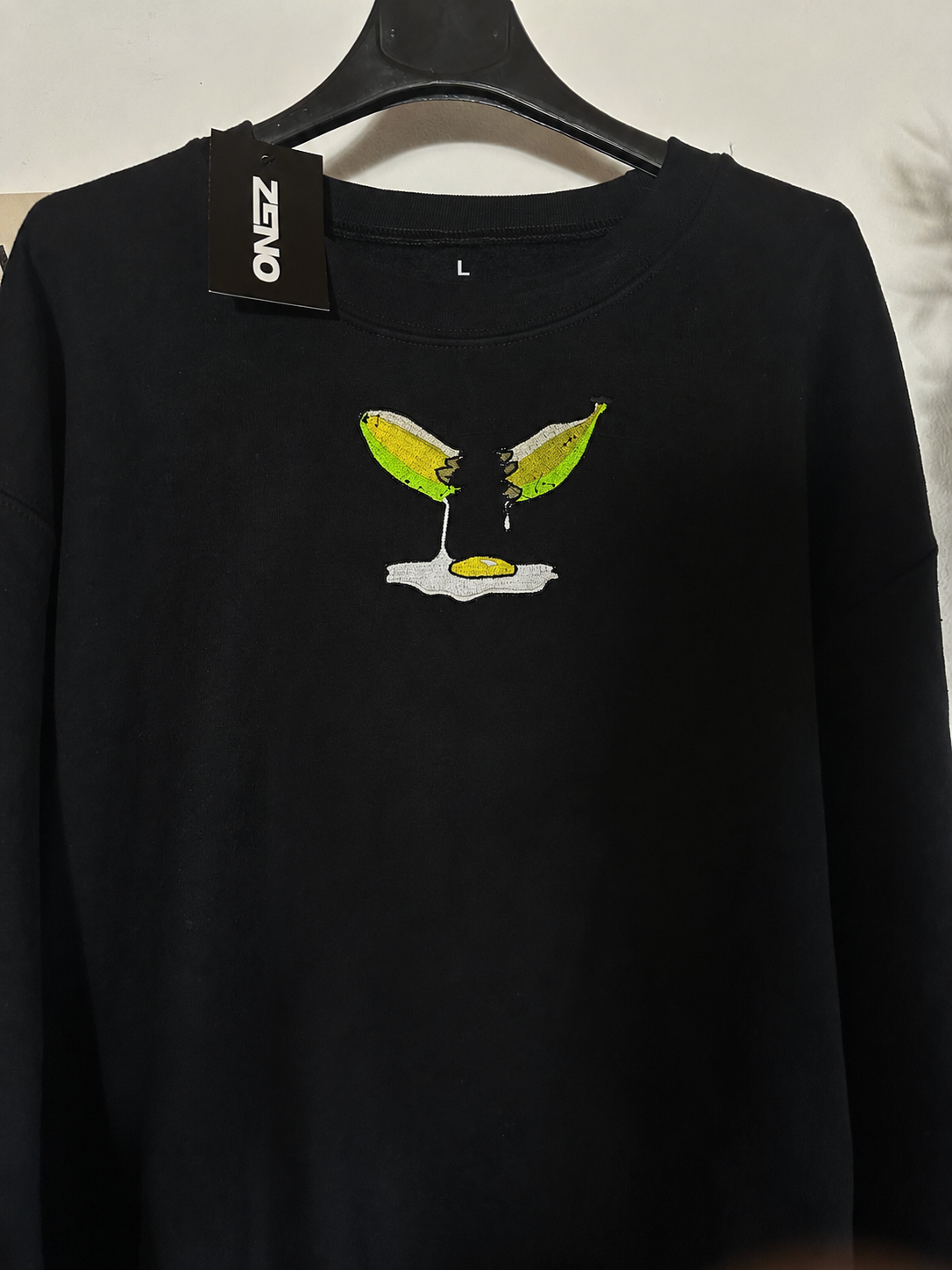 Felpa premium con ricamo "Banana & Uovo"