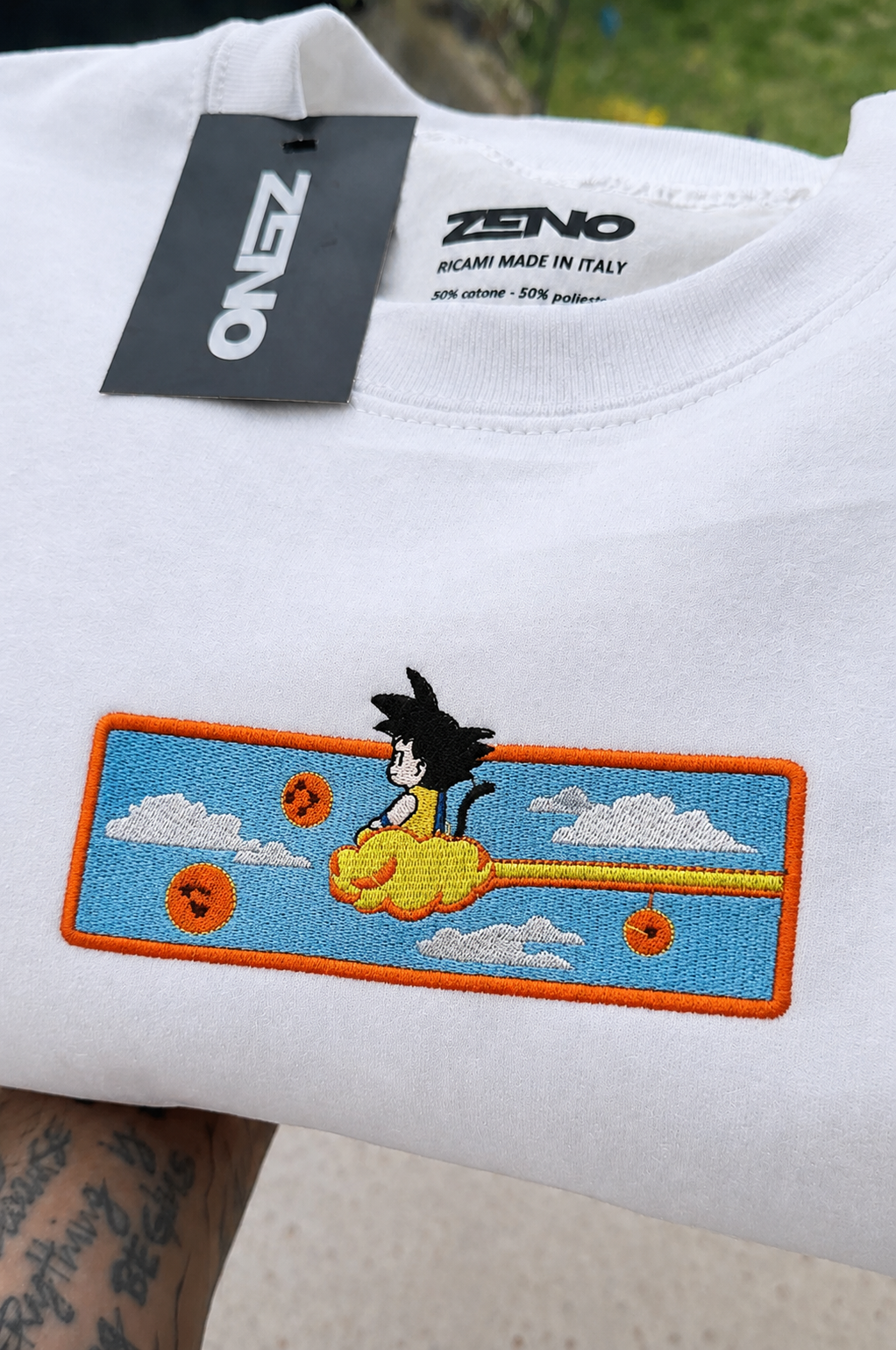 Felpa premium con ricamo "Goku bambino"