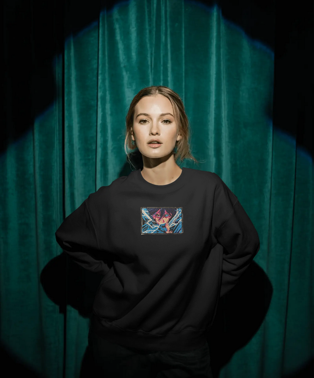 Felpa premium con ricamo "Sasuke"