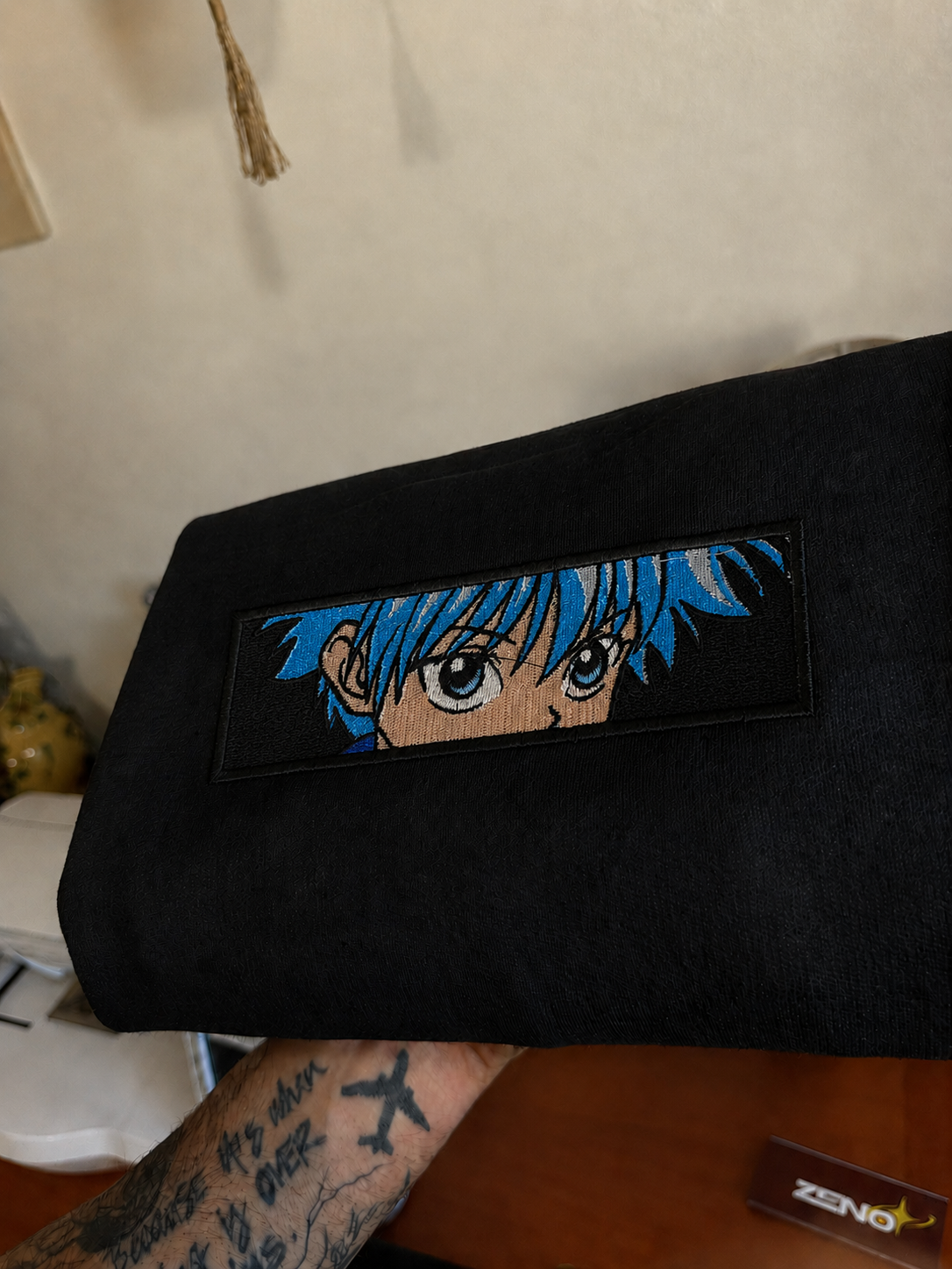 Felpa premium con ricamo "Kilua"