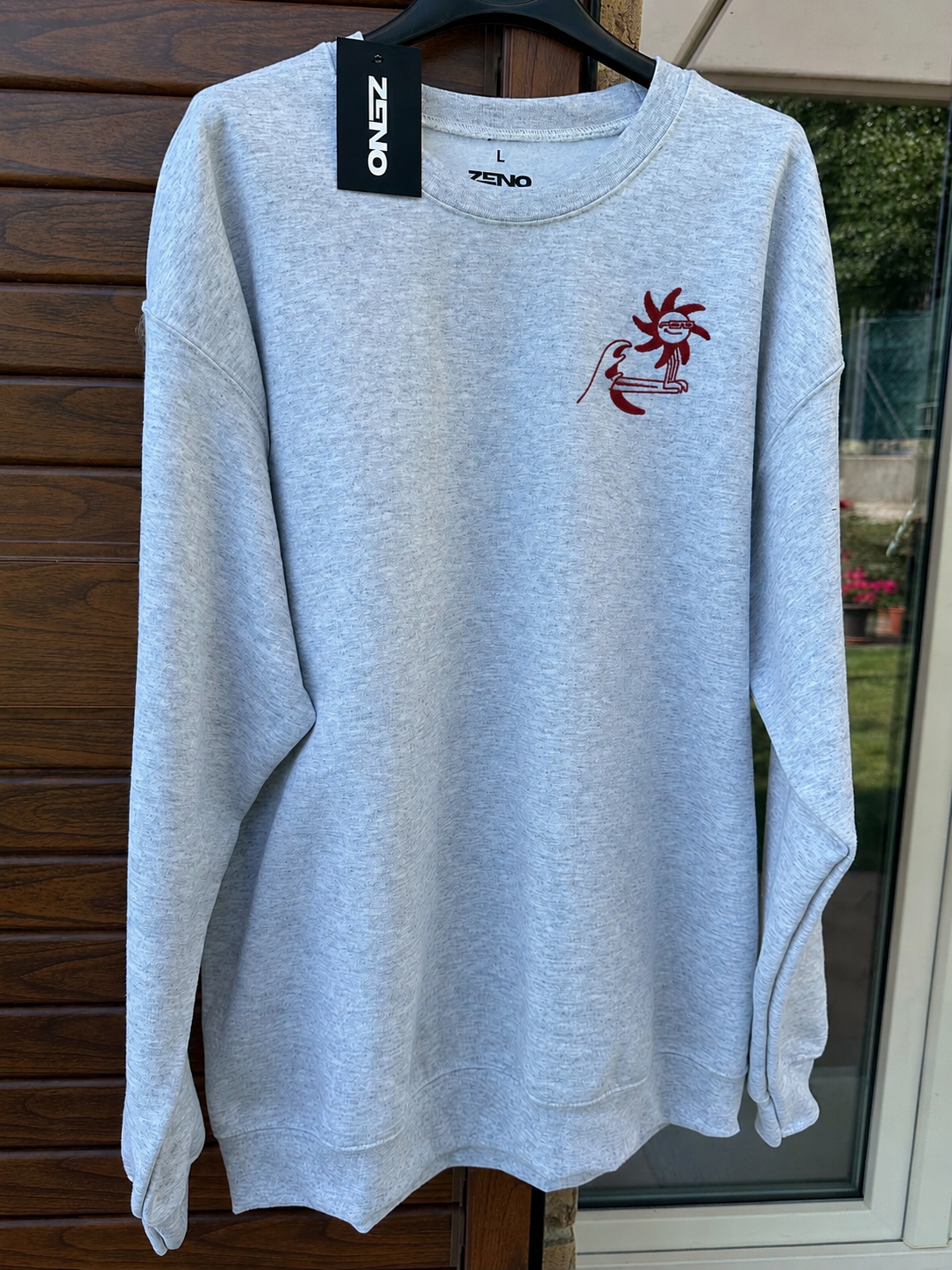 Felpa premium con ricamo "Surf"