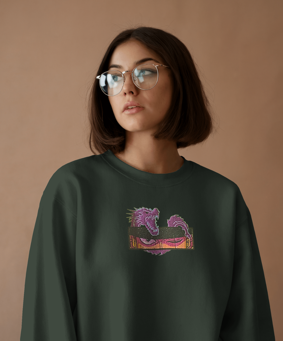 Felpa premium con ricamo "Zoro e drago"