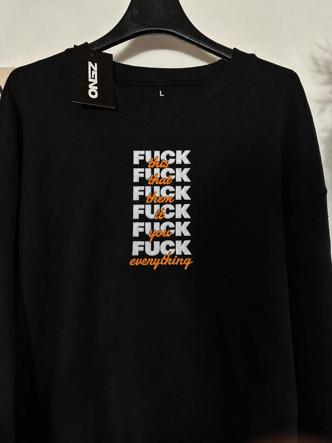 Felpa Premium con ricamo "Fuck"