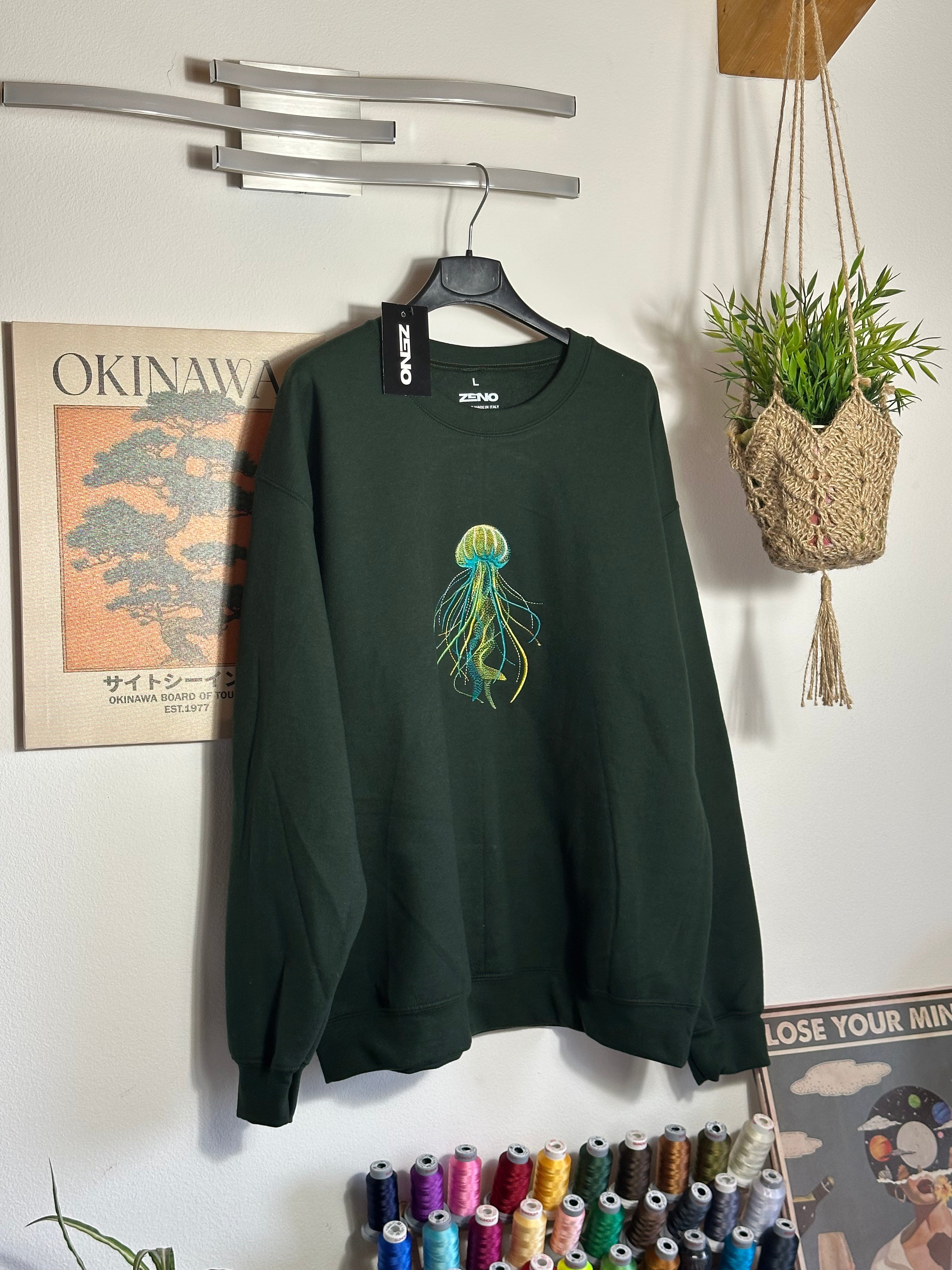 Felpa premium con ricamo "medusa"