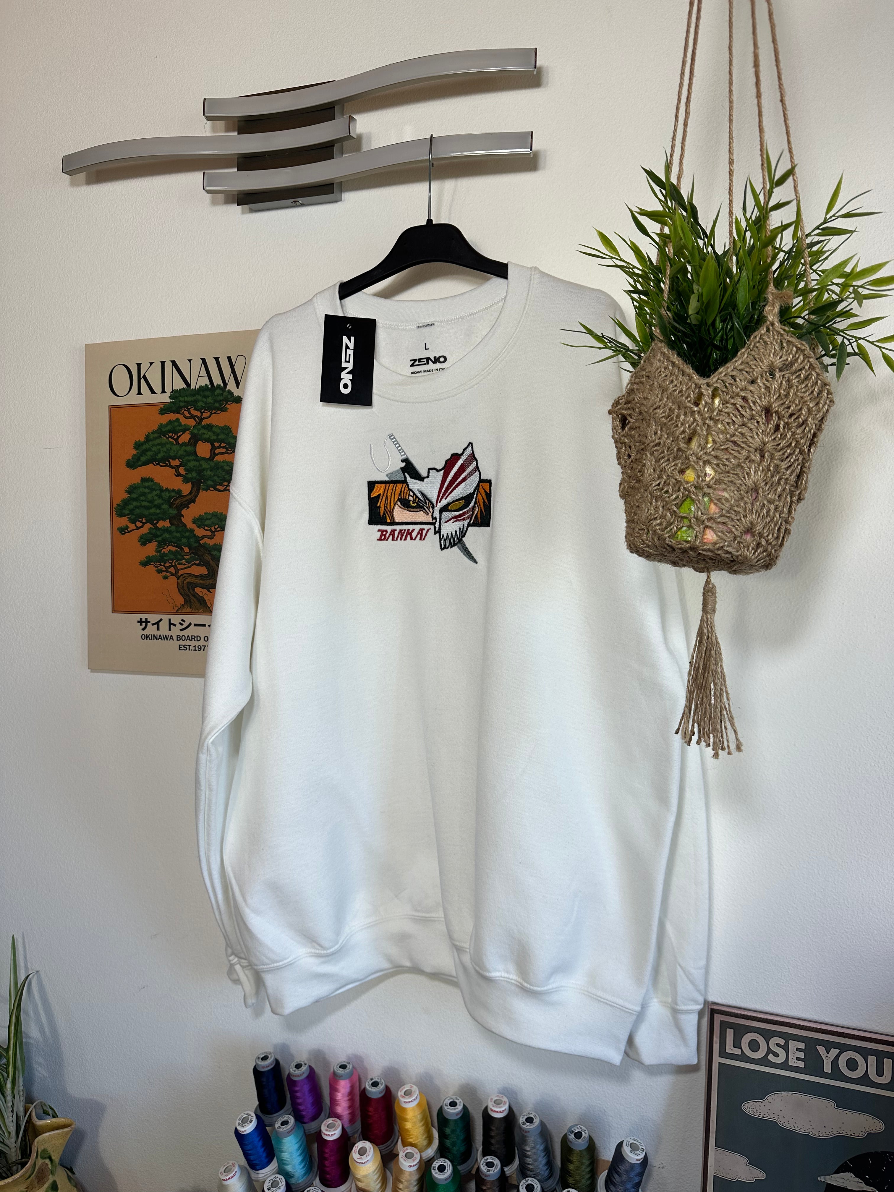 Felpa Premium con ricamo  "Ichigo"