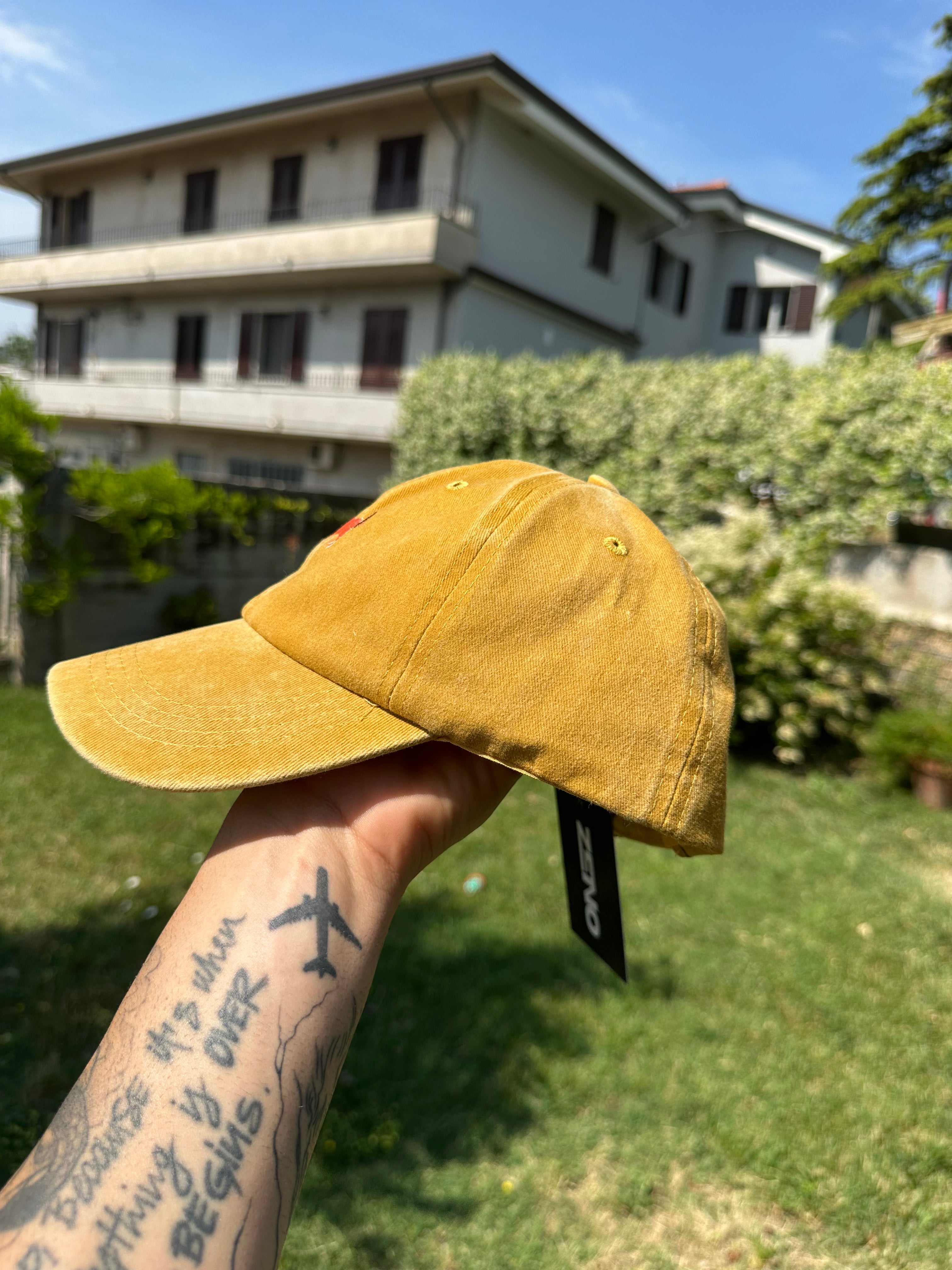 Cappello Ricamato Bassotto