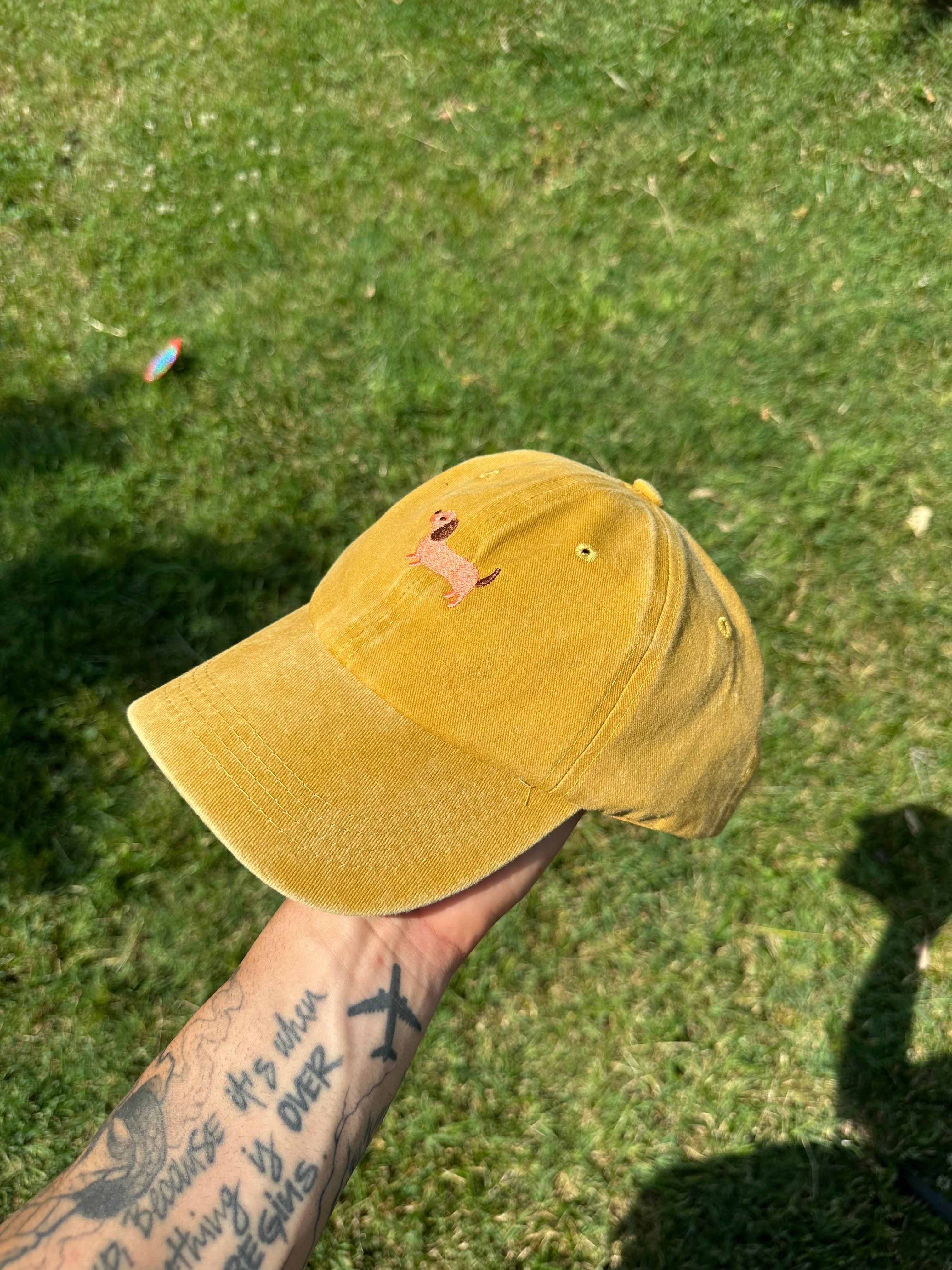Cappello Ricamato Bassotto