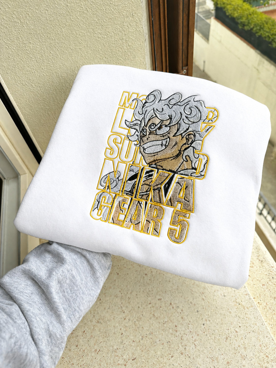 Felpa Premium con ricamo "Luffy Gear"