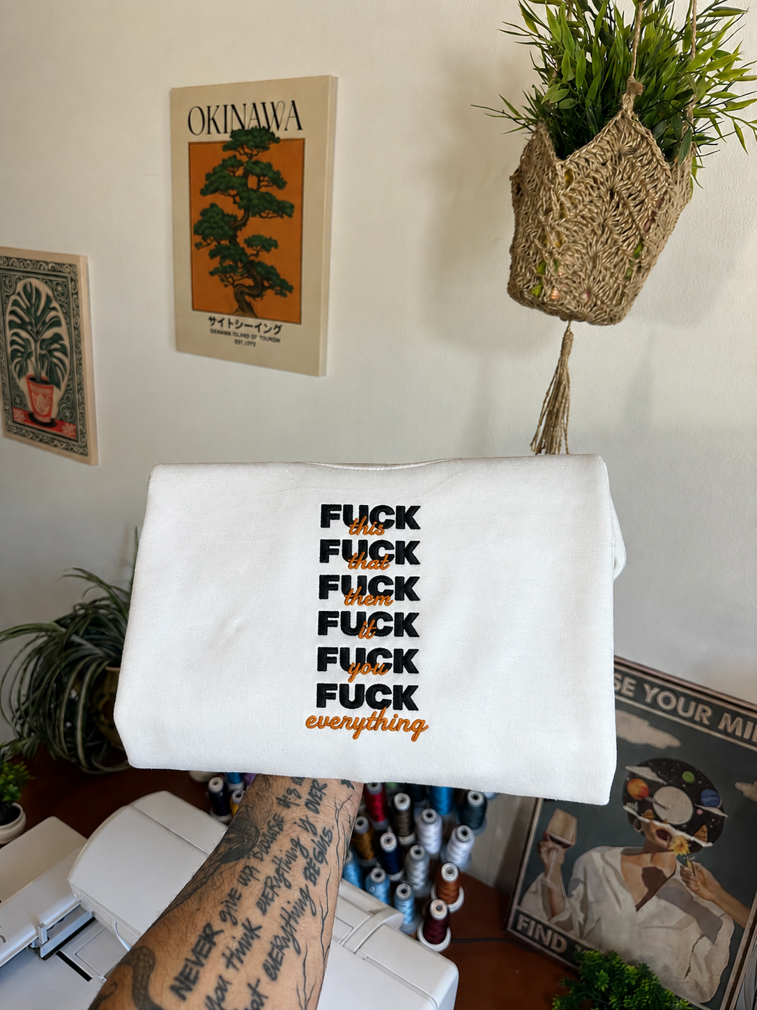 Felpa Premium con ricamo "Fuck"