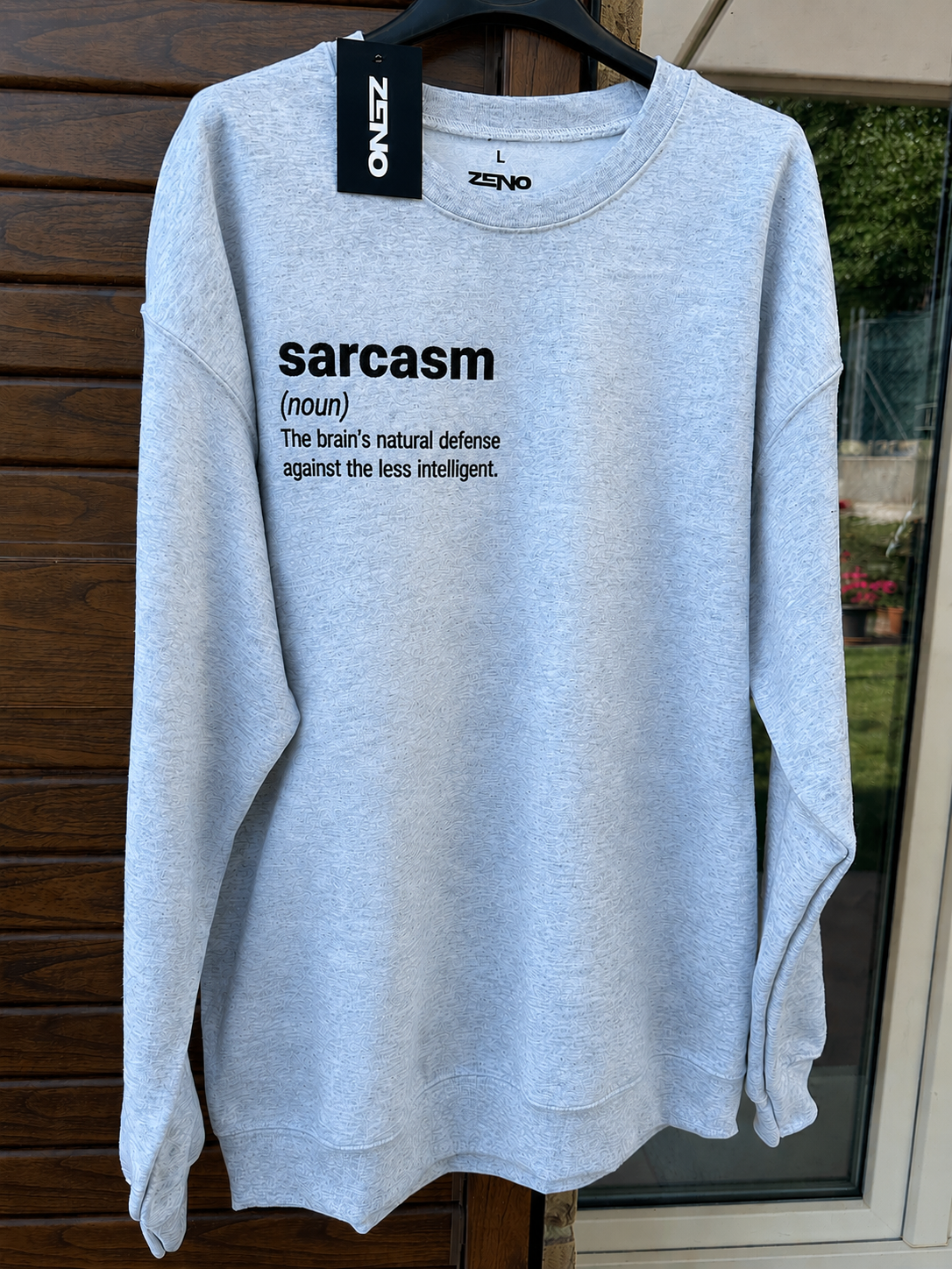 Felpa Premium con ricamo "Sarcasm"
