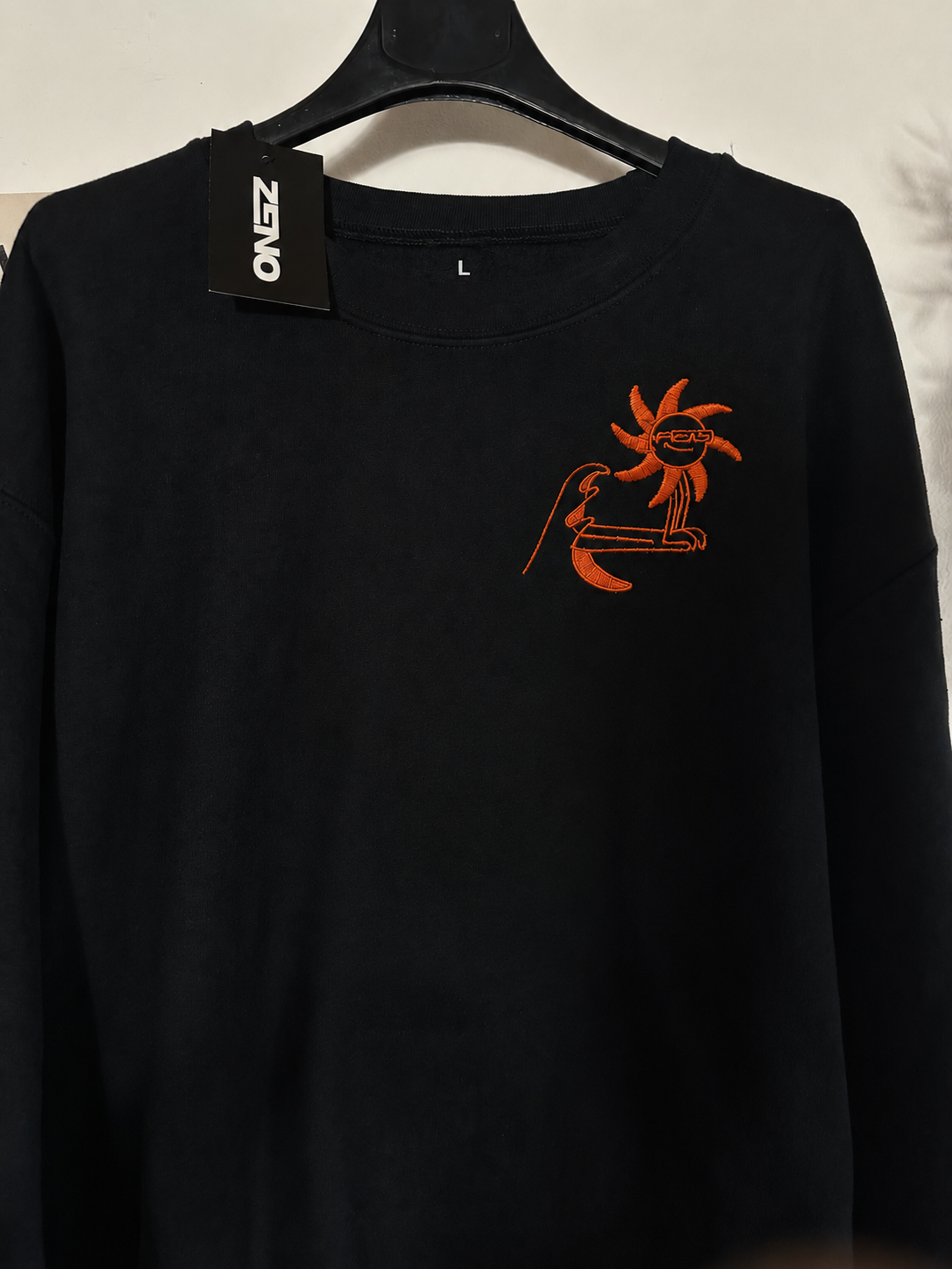 Felpa premium con ricamo "Surf"