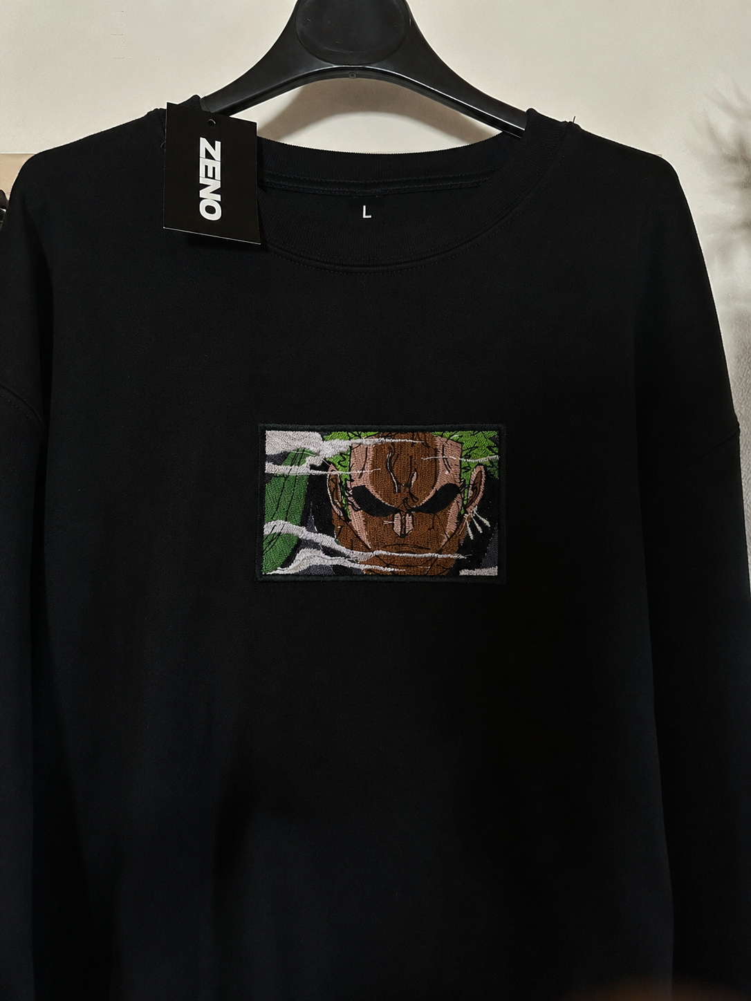 Felpa premium con ricamo "Zoro"