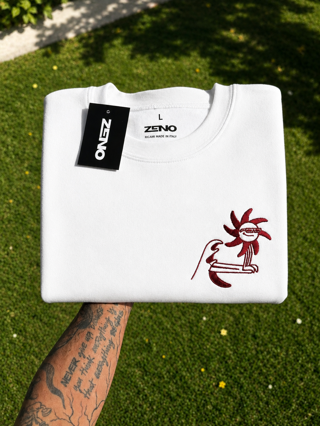 Felpa premium con ricamo "Surf"